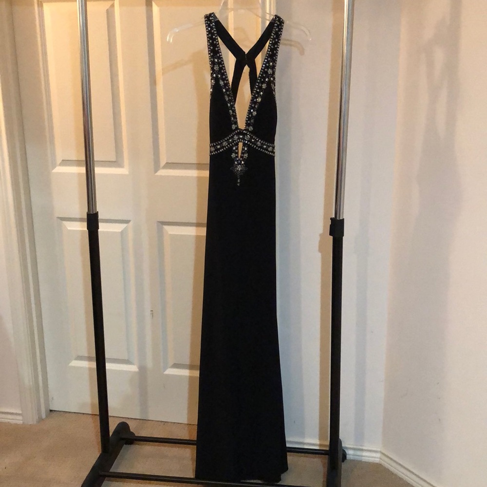 Timeless formal dress!